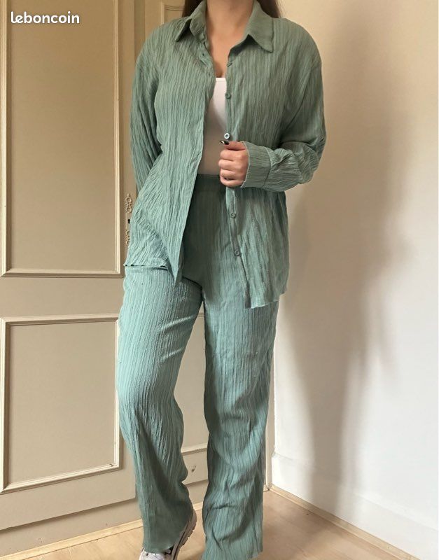 Bhaderwah Campus T Shirt Femme Fleuri Bhaderwah Campus Jupe Taille