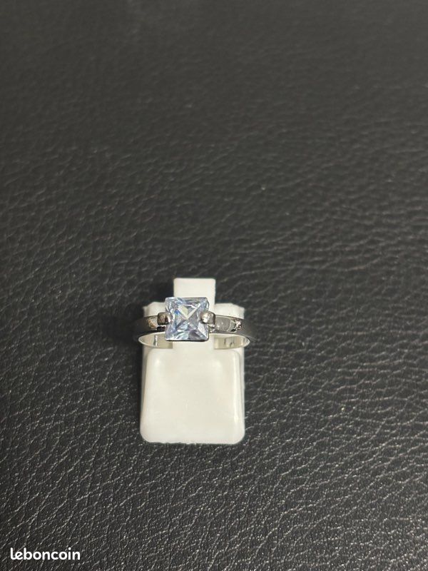 Bague Ancienne Argentée Taille 54/57 - Bijou Vintage De Créateur - État Parfait
