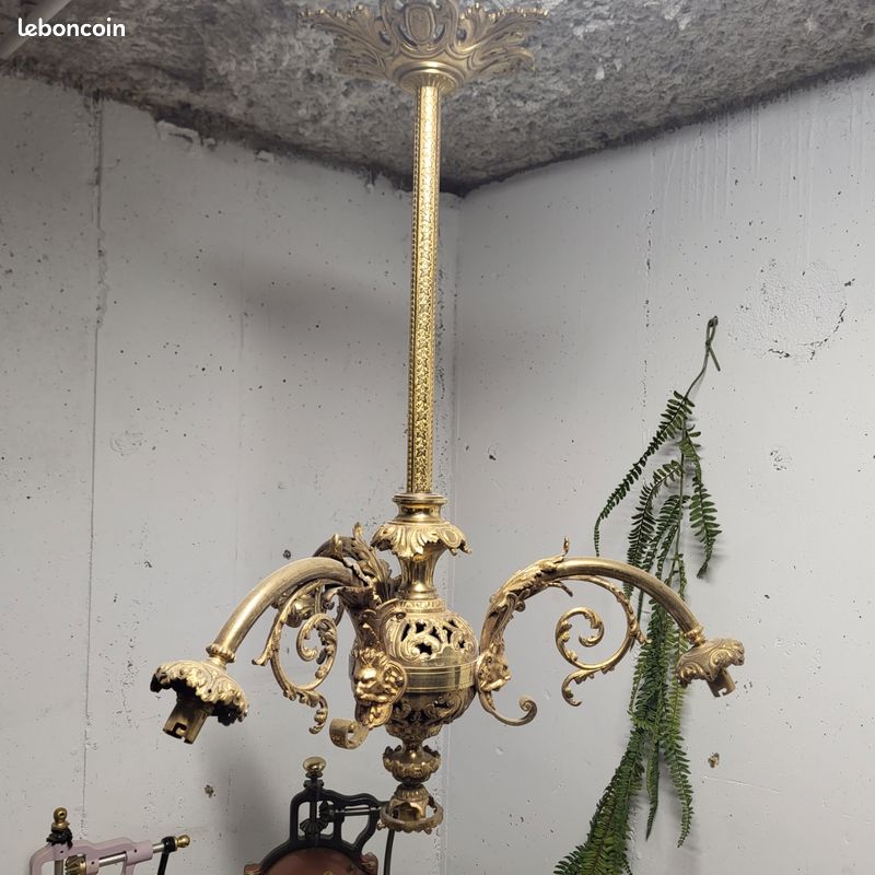Lustre Ancien En Bronze Doré 3 Bras - Maison Bourgeoise, À Restaurer, France