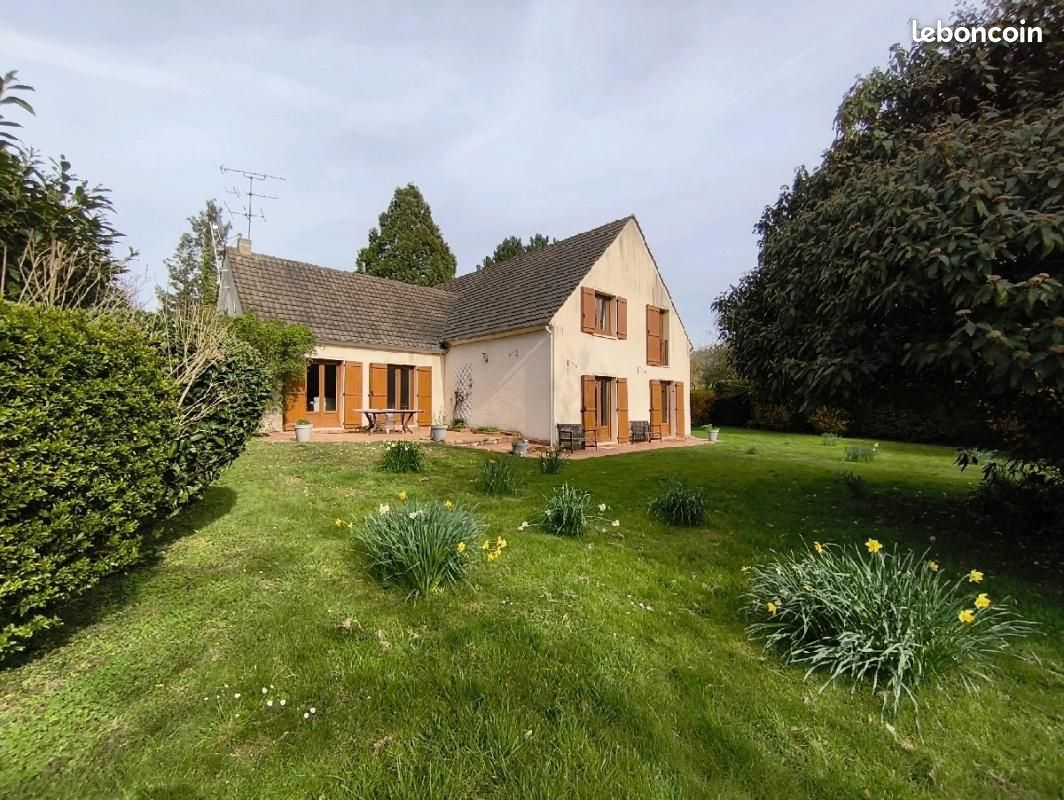 Maison 7 pièces 168 m² · à Nesles-la-Vallée · 168 m² · 520 000 €