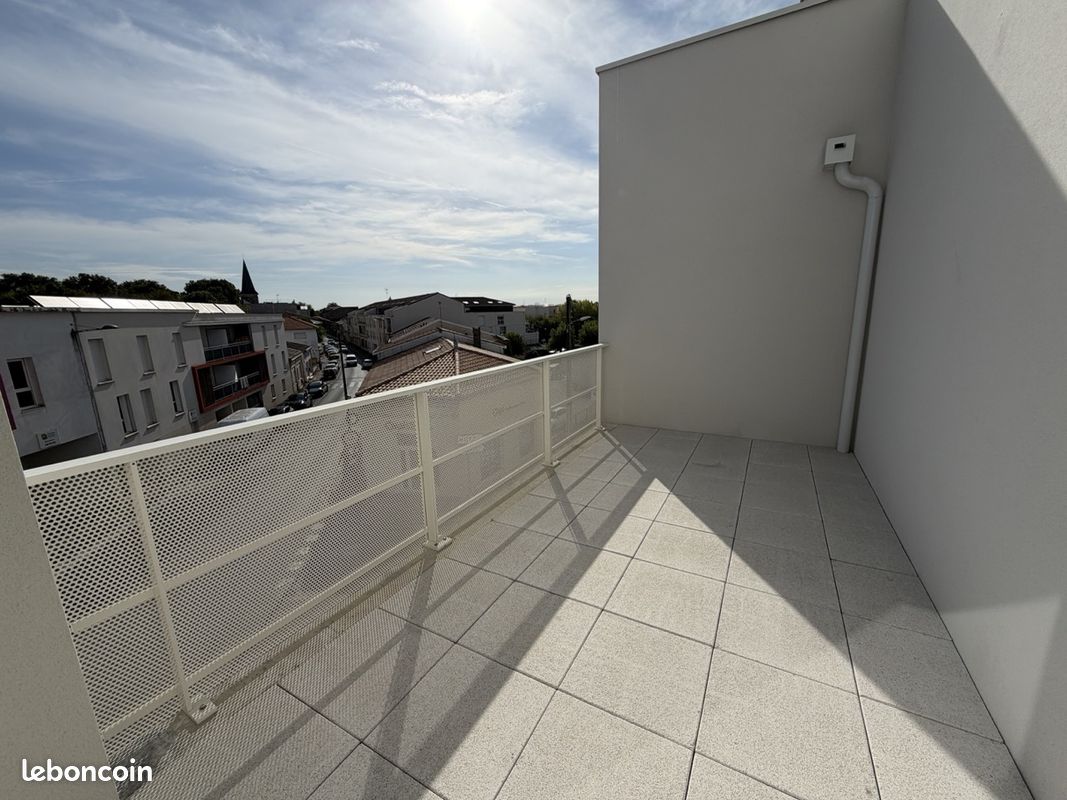 Appartement 3 pièces 69 m² · à Saint-Médard-en-Jalles · 69 m² · 299 000 €