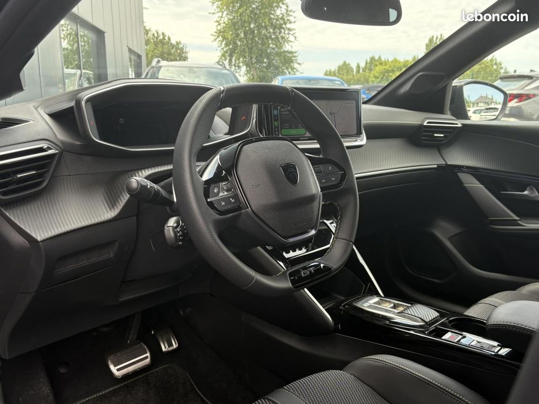 PEUGEOT 208 Hybrid 110 e-DSC6 GT avec Caméra, Clé mains libres et Apple Car Play (image 22)