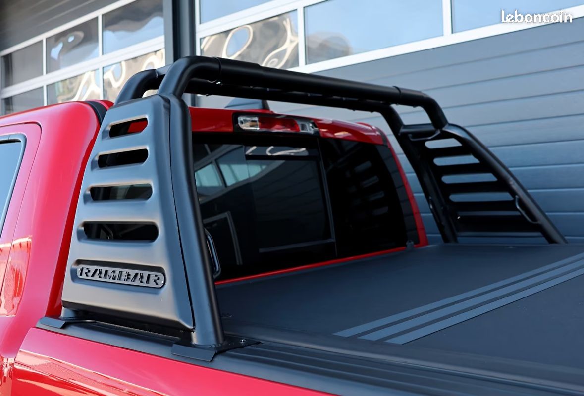 Dodge RAM 1500 Big Horn 5.7 V8 HEMI eTorque 396 ch – BVA – 4x4 – CarPlay – Caméras – R22 (image 4)
