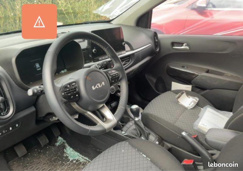 Kia picanto SPORT 2026 ENDOMMAGÉ CARTE GRISE ✅ (image 5)