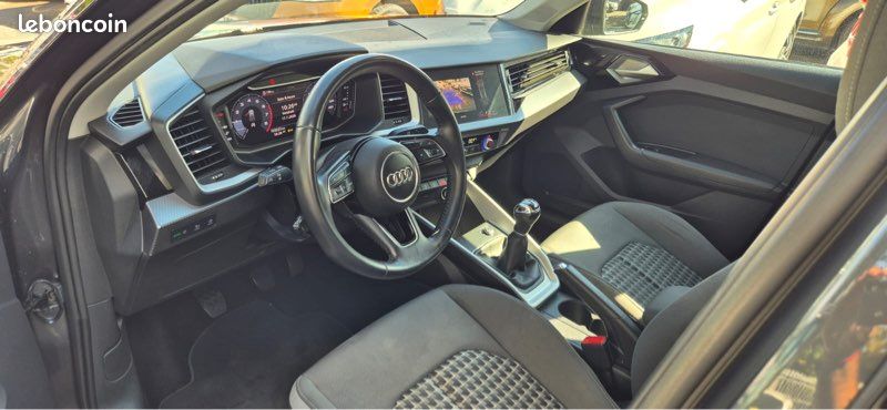 Audi A1 Sportback 25 TFSI 95ch (image 6)