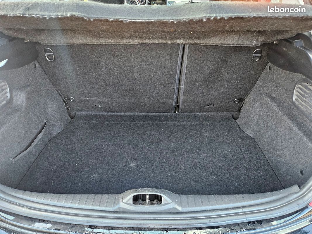 Peugeot 208 1.4l 70cv (image 12)