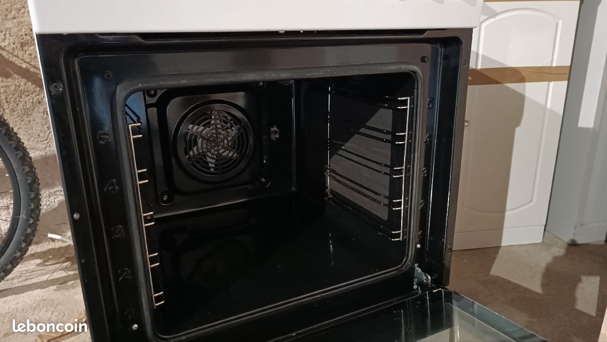 Cuisinière électrique Proline (image 3)