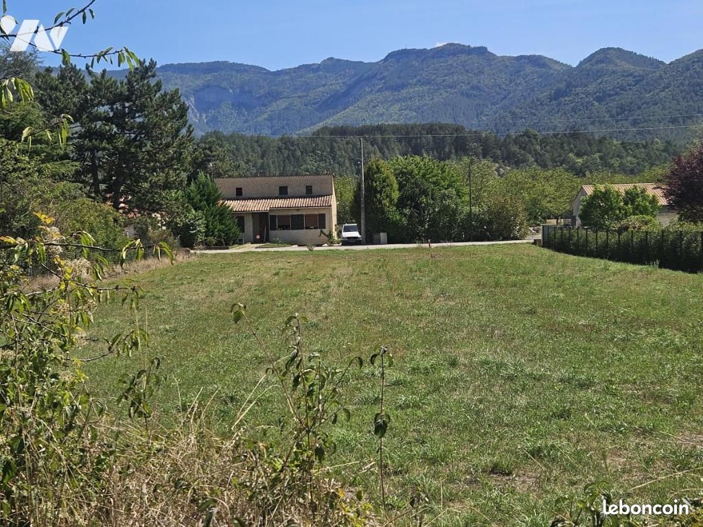 Terrain 1690 m² · à Vercheny · 1 690 m² · 130 000 €
