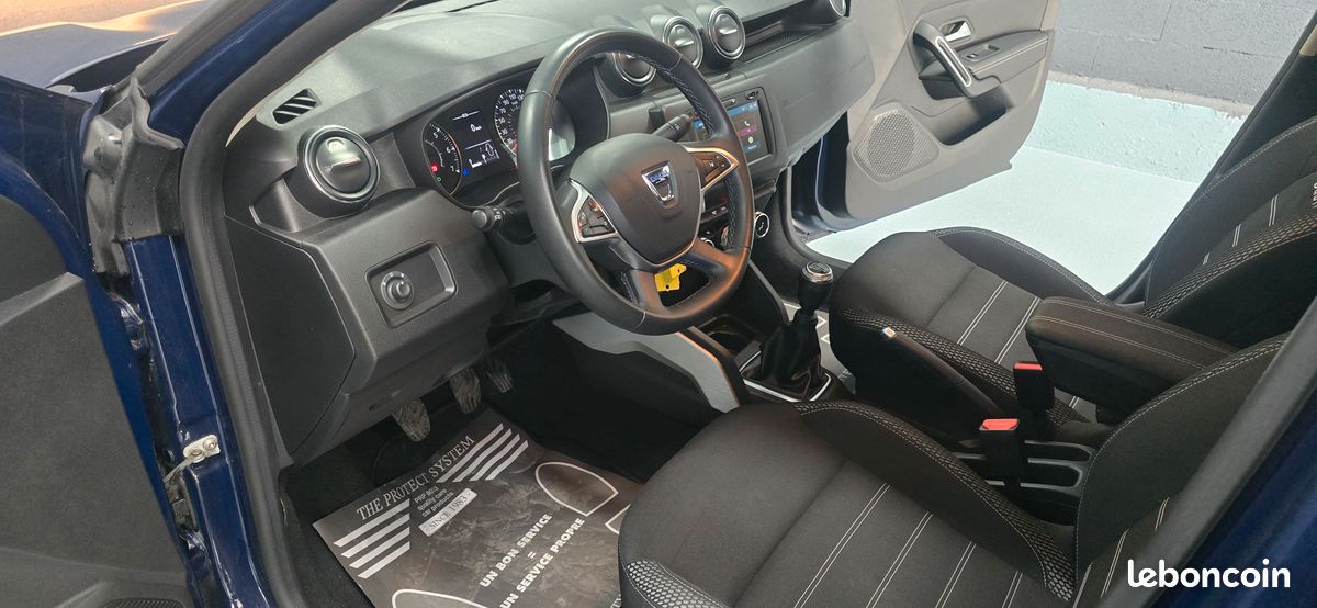 DACIA DUSTER PRESTIGE BLUE DCI 115 cv (image 6)