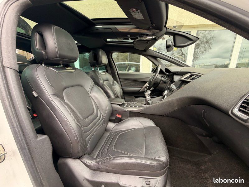 Citroën Ds5 2l Hdi 165ch Sport chic (image 4)