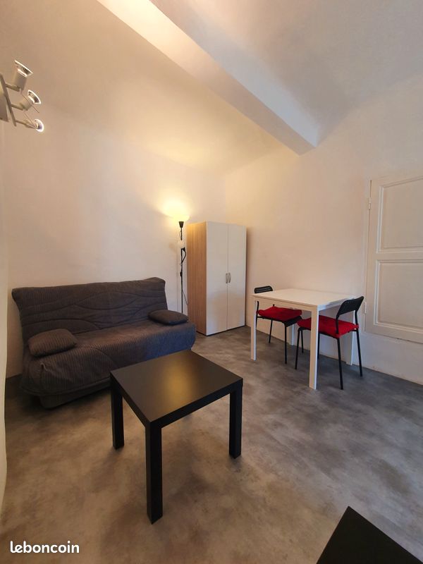 Appartement 1 pièce 19 m² · à Trets · 19 m² · 450 €/mois