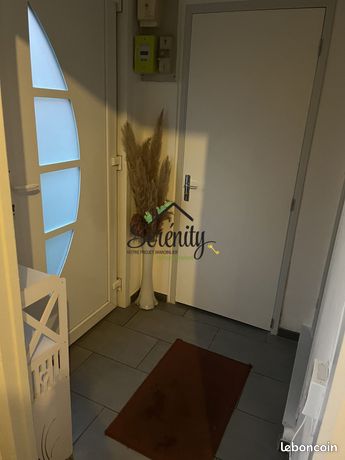 https://img.leboncoin.fr/api/v1/lbcpb1/images/c0/9d/3b/c09d3b0a9405d1033bd59914f13e0d4f60a7d6e3.jpg?rule=ad-image