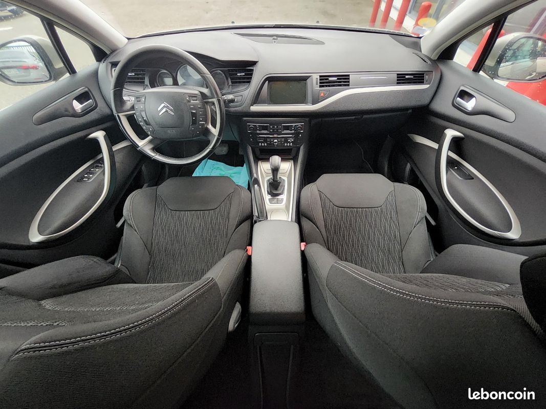 CITROEN C5 TOURER e-HDi 110 Airdream Millenium BMP6 (image 13)