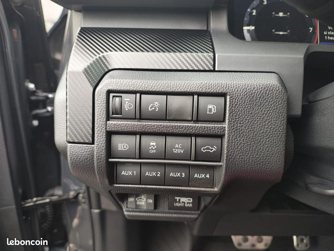 TOYOTA TACOMA TRD PRO I-FORCE MAX 2.4L 4-Cyl. Turbo Hybrid (image 16)