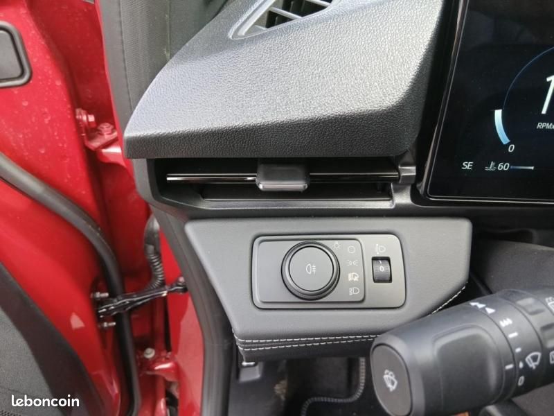 Ford Puma 1.0 EcoBoost Hybrid 125ch Titanium S&S Powershift (image 27)