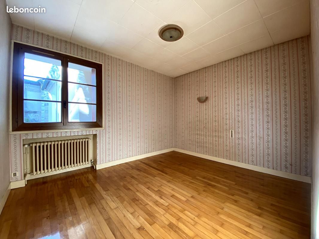 Maison 13 pièces 238 m² - Saint-Michel 16470 (image principale 14)