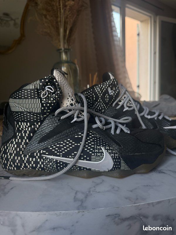 Nike lebron 12 BHM 718825-001 Chaussures