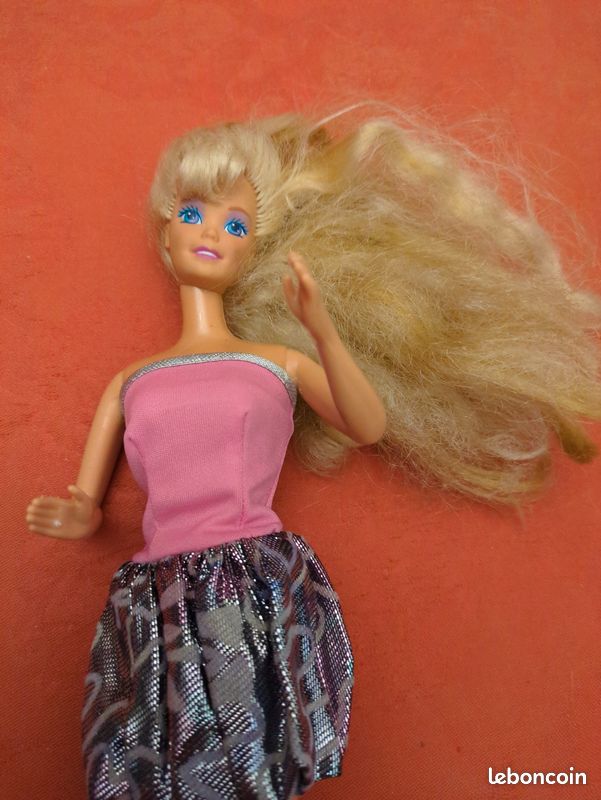 BARBIE DOLL MATTEL China 1966 Poupée Mannequin EUR 11,90 - FR