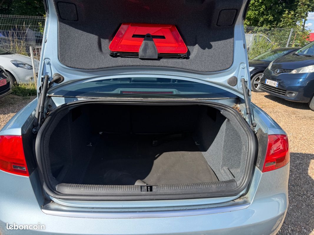 Audi A4 Berline 3.2 FSI 255 Quattro Ambition Tiptronic (image 8)
