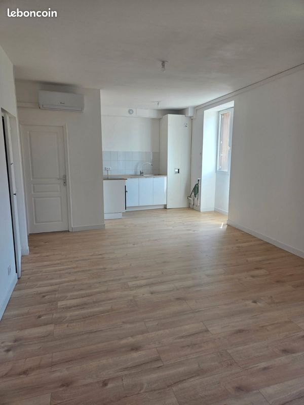 Appartement 4 pièces 66 m² · à Saint-Chamond · 66 m² · 650 €