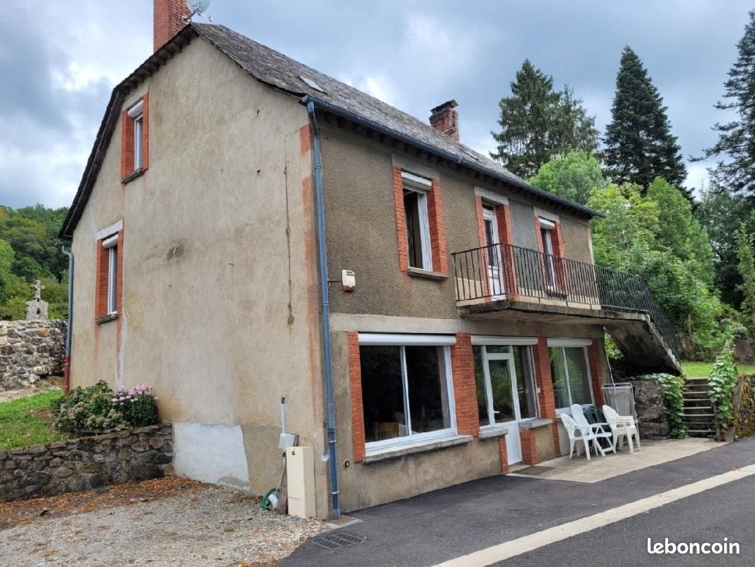 Maison 6 pièces 170 m² · à Mauriac · 170 m² · 183 000 €