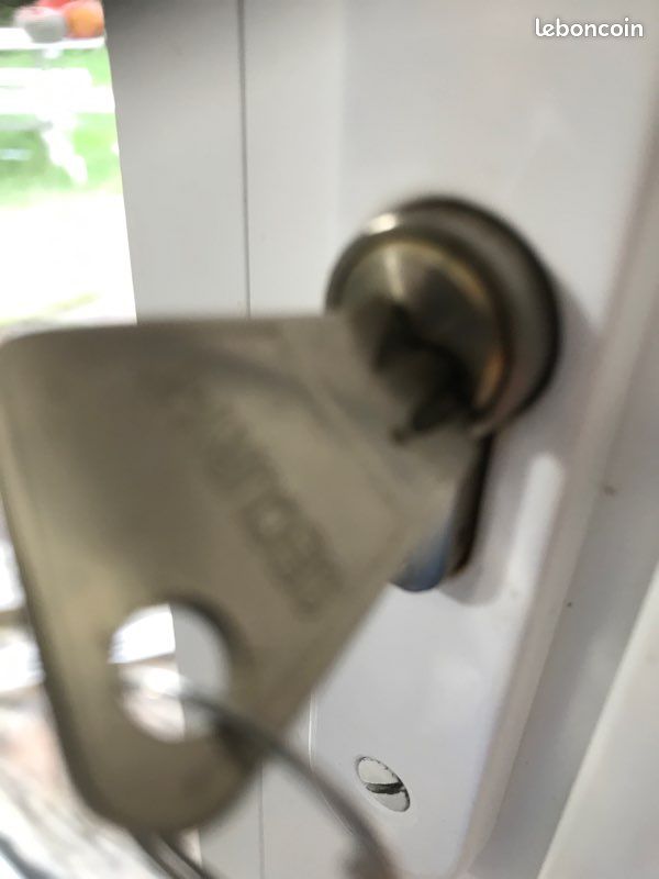 3 verrous à 25 (image 1)