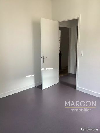 https://img.leboncoin.fr/api/v1/lbcpb1/images/c0/a5/ca/c0a5cafdac5c439685b3ac8523007deb850a5b21.jpg?rule=ad-image