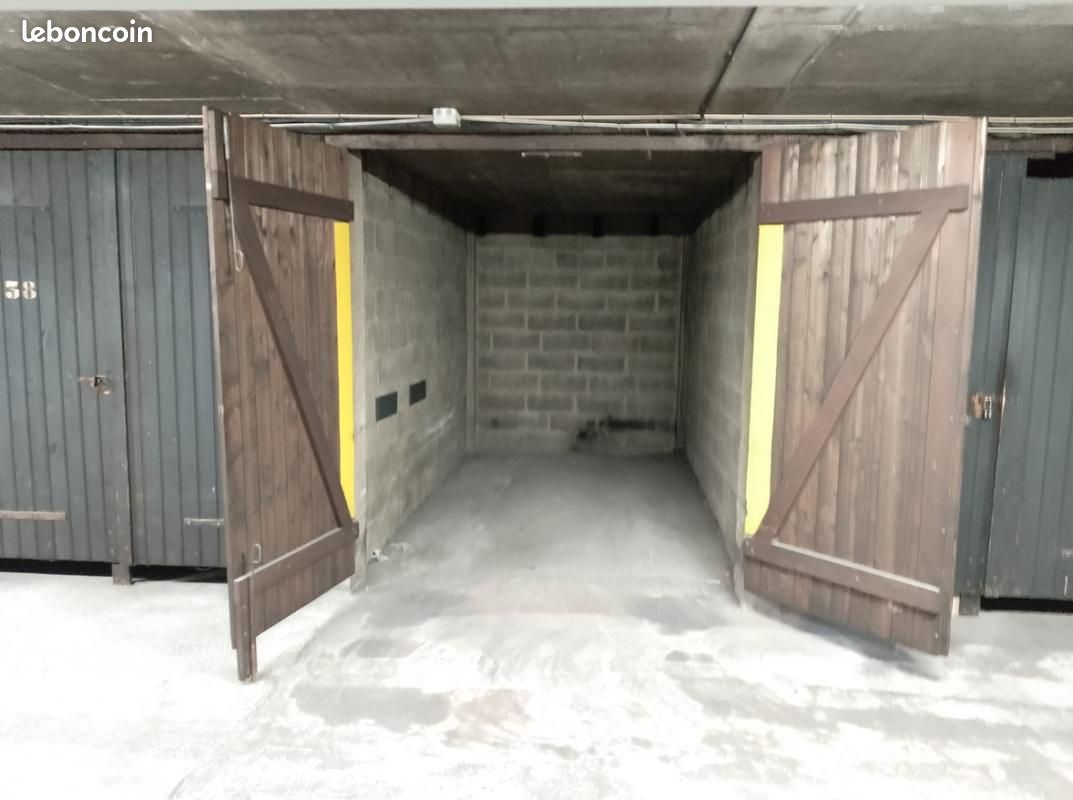 Parking 9 m² · à Paris · 9 m² · 23 000 €