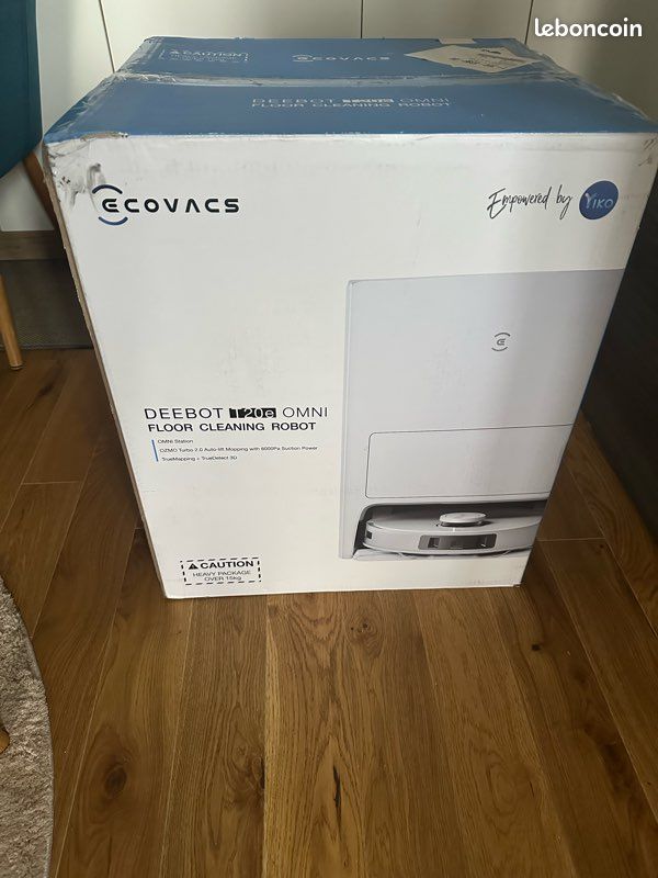 Ecovacs DEEBOT T20 OMNI, l'aspirateur laveur qui nettoie à l'eau chaude