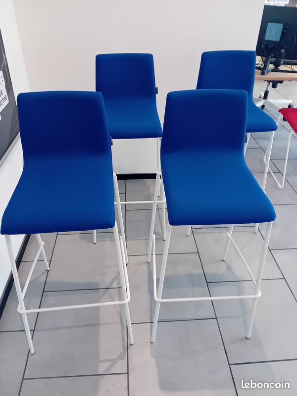 Meuble mur média + 4 chaises hautes + TV led 4K 43" (image 7)
