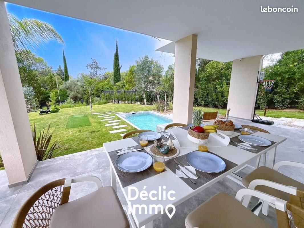 Maison 5 pièces 210 m² · à Valbonne · 210 m² · 2 100 000 €