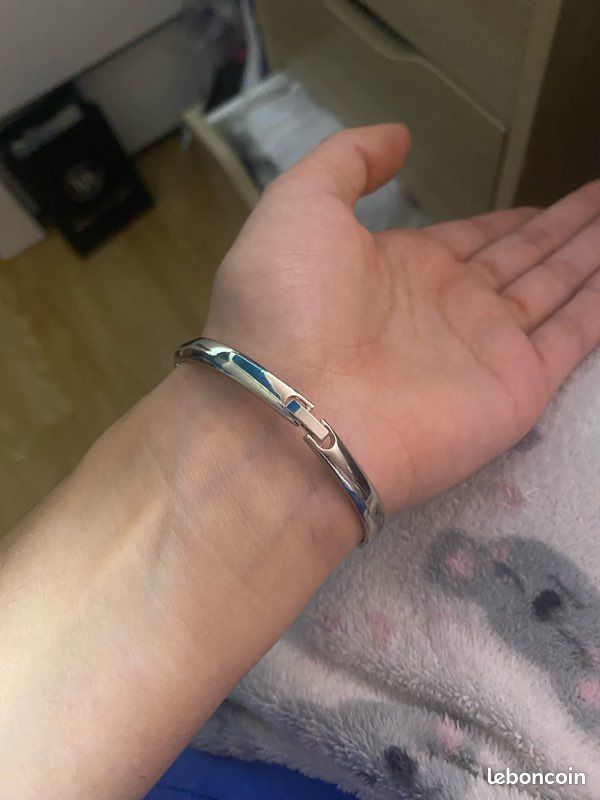 Bracelet rigide argenté (image 3)