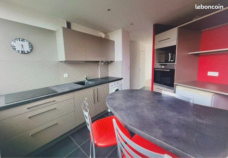 Appartement 3 pièces 56 m² · à Saint-Étienne · 56 m² · 700 €