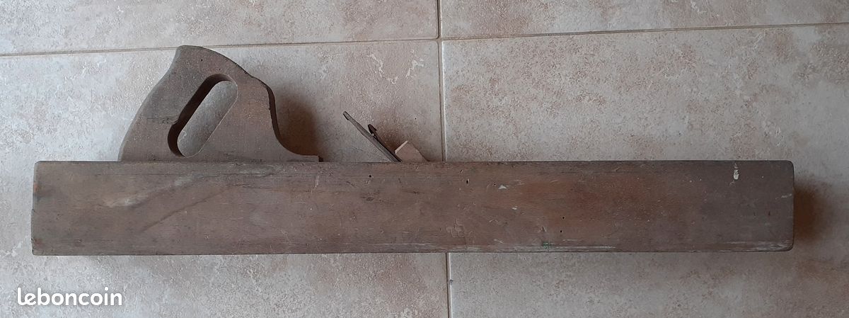 Varlope en bois ancien (grand rabot) (image 1)