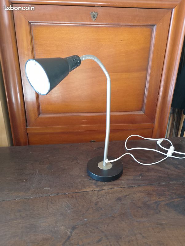 Lampe de bureau (image 1)