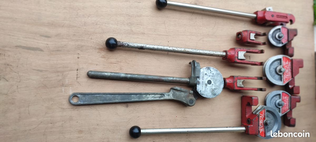 Lot Cintreuses Rothenberger + Une Virax (image 1)