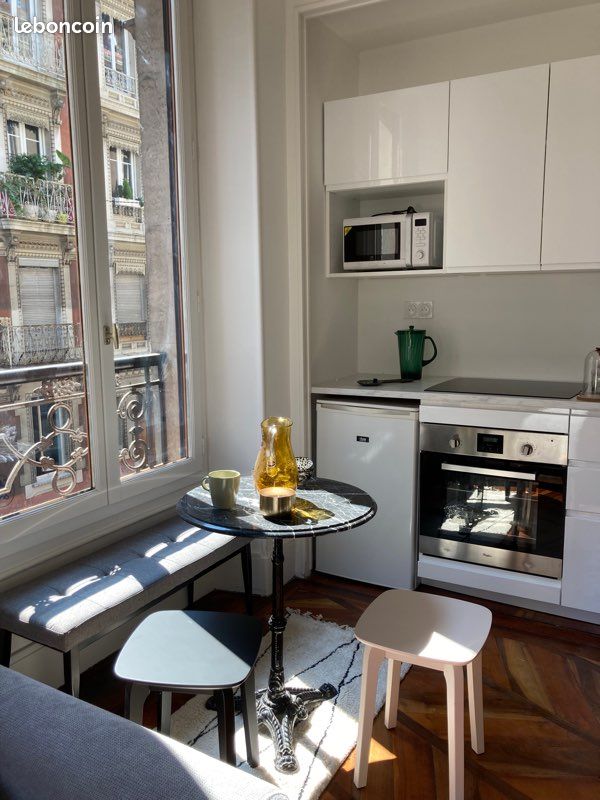 Appartement 1 pièce 28 m² · à Grenoble · 28 m² · 550 €/mois