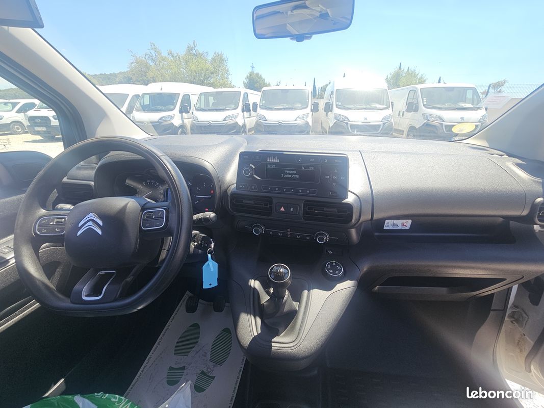 Citroen BERLINGO VAN XL 850KG BLUEHDI 100 S&S CABINE APPROFONDIE GRIP CONTROL 5 PLACES (image 7)