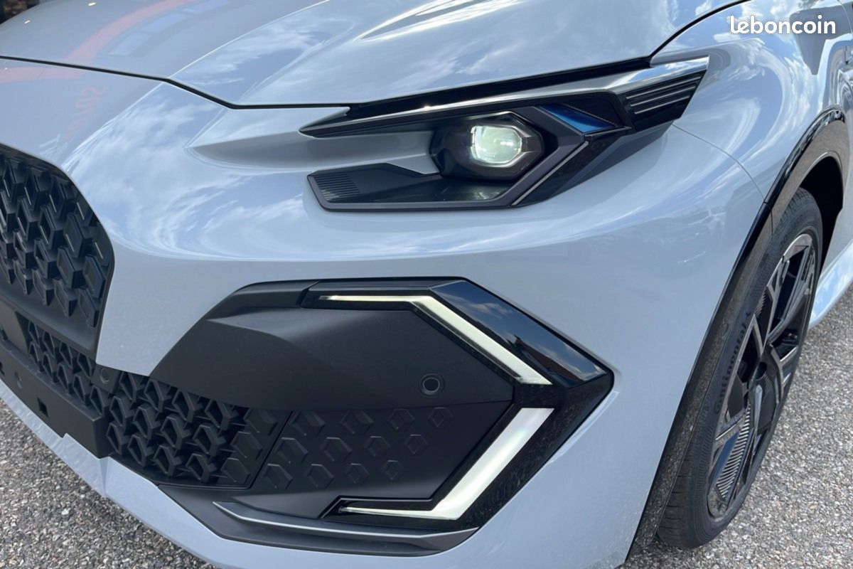 Renault Clio 6 E-TECH 160 ESPRIT ALPINE -5% (image 16)