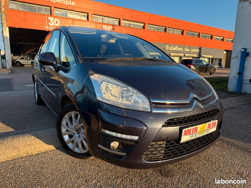 Citroën C4 Picasso 1.6 e-HDI 110ch Exclusive BMP6 (image 1)