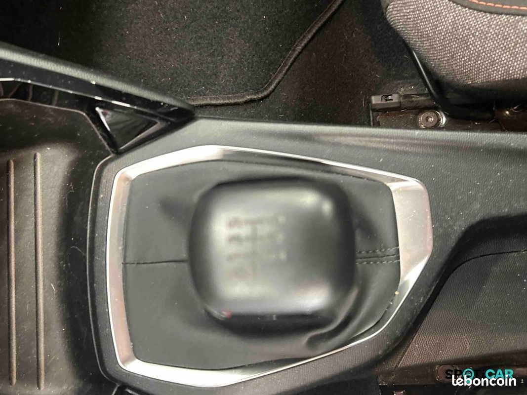 PEUGEOT 208 PureTech 100 S&S BVM6 Active Pack (image 16)