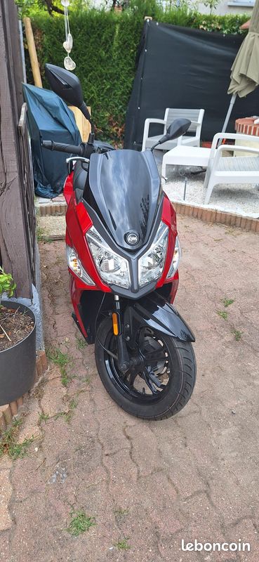 Sym 50cc (image 1)