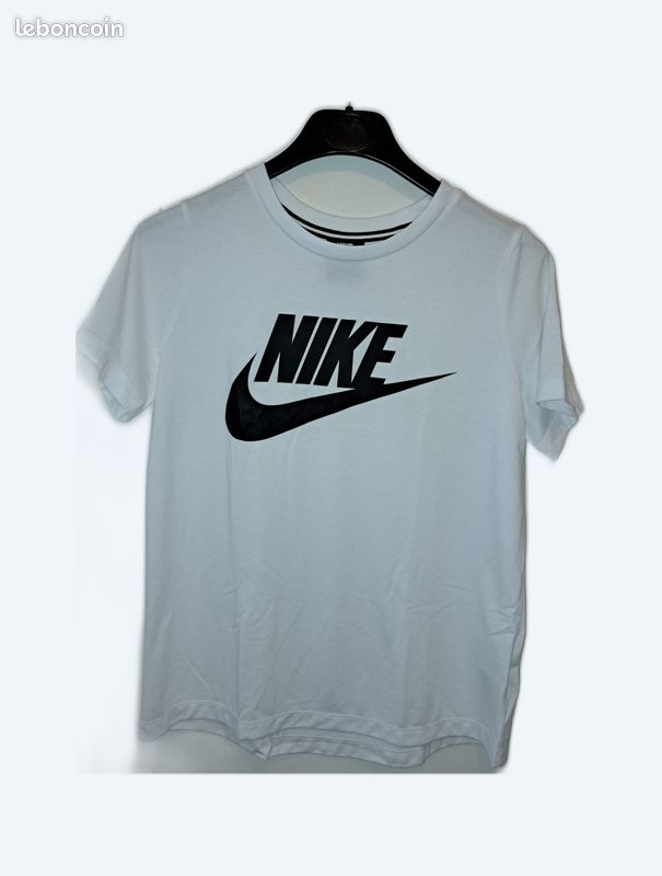 Tee-shirt Nike (image 1)