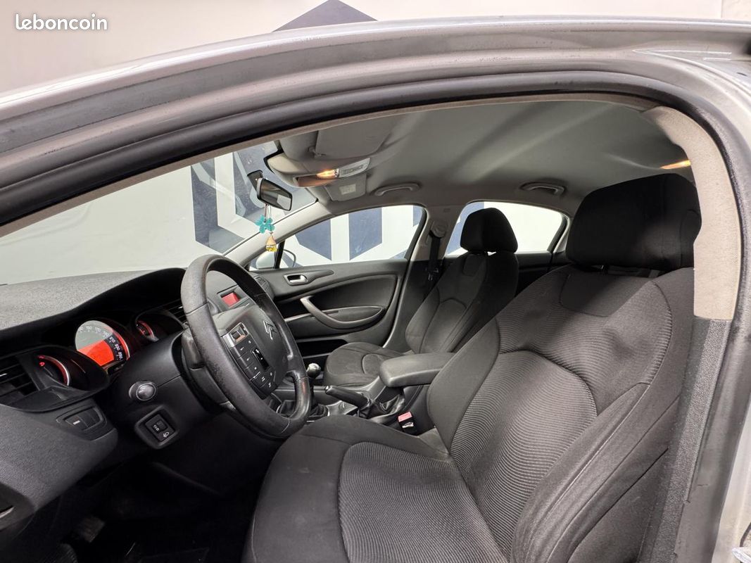 CITROEN C5 1.6 HDi 16V FAP - 110ch BERLINE . PHASE 2 /ATTRACTION (image 14)