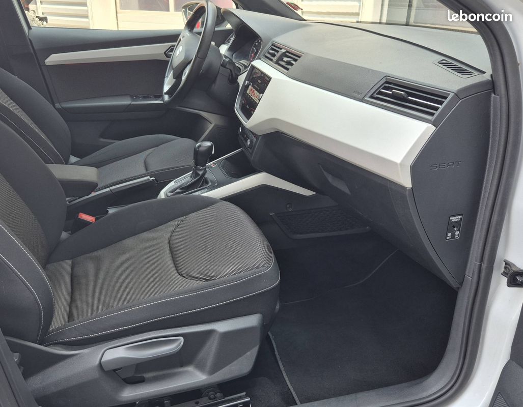 SEAT Arona 1.0 EcoTSI 115 ch Start/Stop DSG7 Xcellence (image 9)