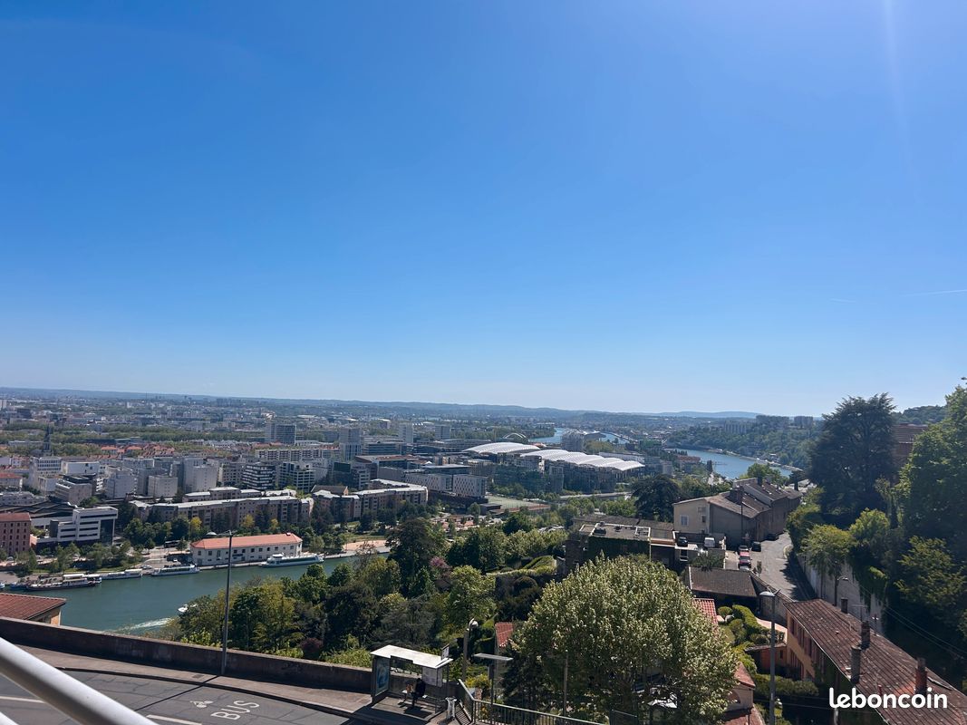 Appartement 4 pièces 117 m² · à Lyon · 117 m² · 450 000 €