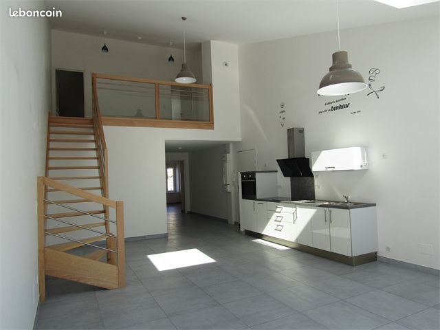 Appartement 6 pièces 112 m² · à Damas-aux-Bois · 112 m² · 650 €