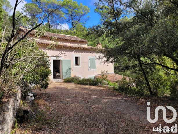 Propriété 4 pièces 83 m²