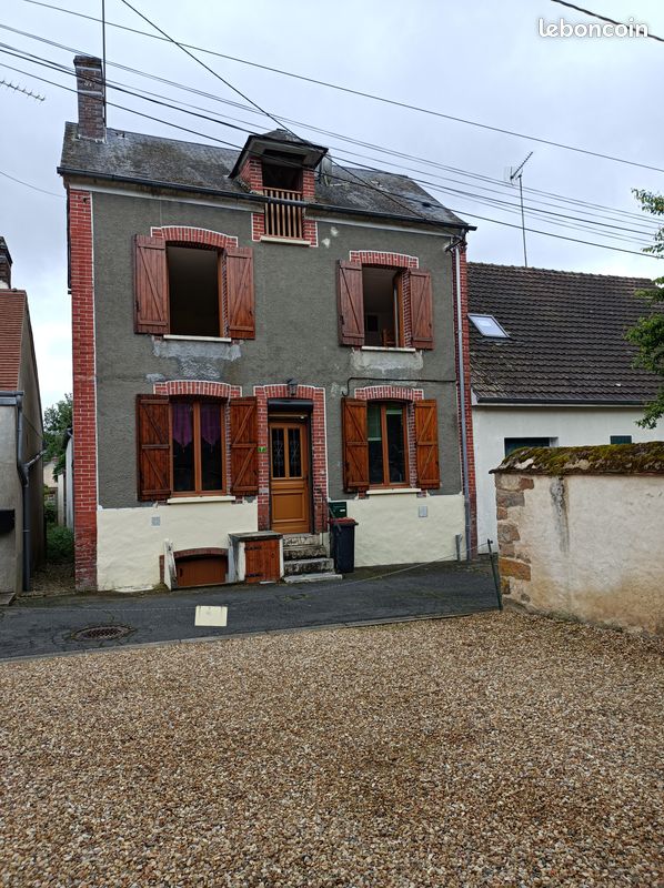 Maison 3 pièces 65 m² · à Triguères · 65 m² · 64 000 €
