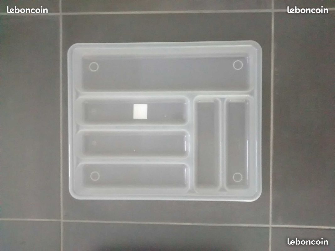 Range-couverts en plastique (image 1)